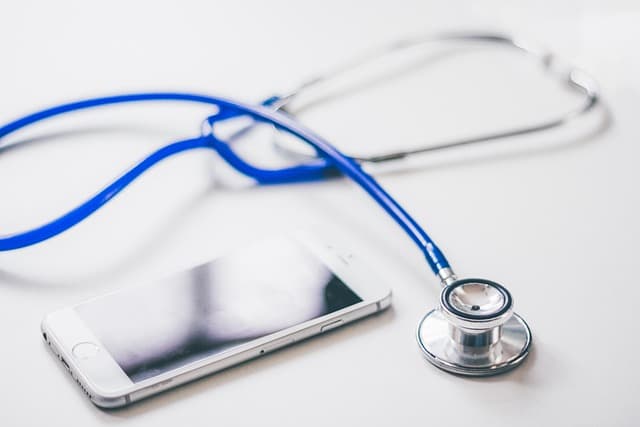 Cómo la tecnología está impulsando la innovación en el sector salud